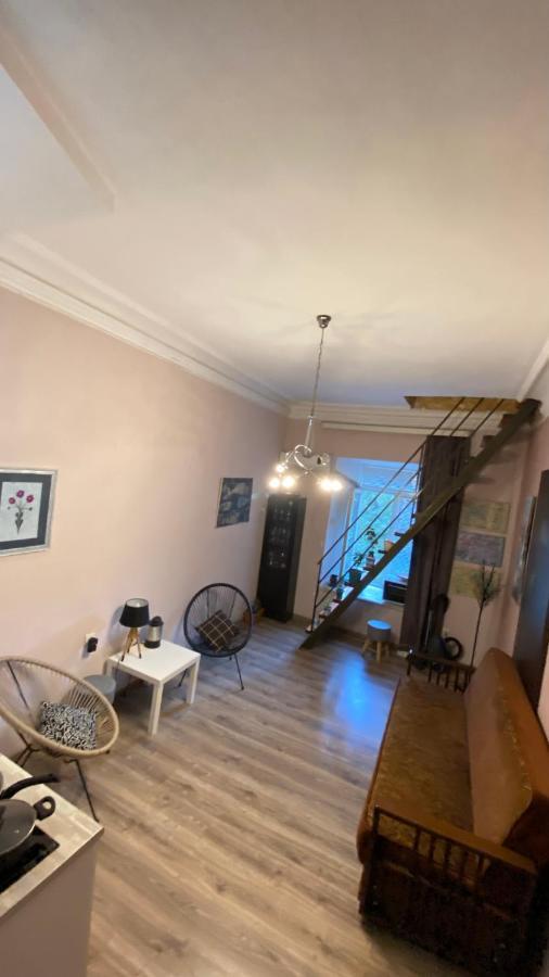 Art Apartment In Kala Tbilisi Historic District Eksteriør bilde