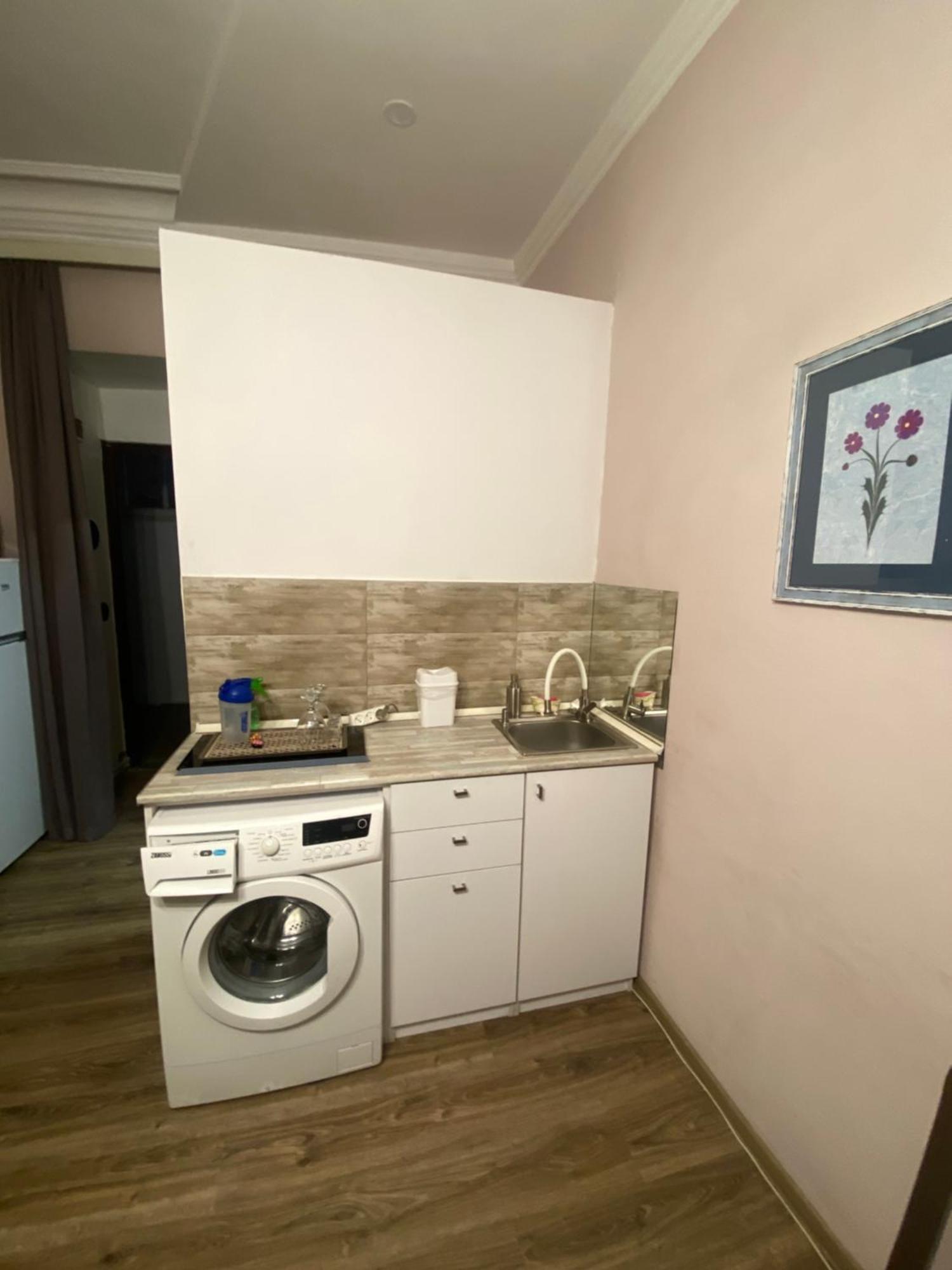 Art Apartment In Kala Tbilisi Historic District Eksteriør bilde